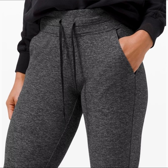 EEUC Lululemon Ready to Rulu 7/8 Jogger size 6 - Picture 3 of 8